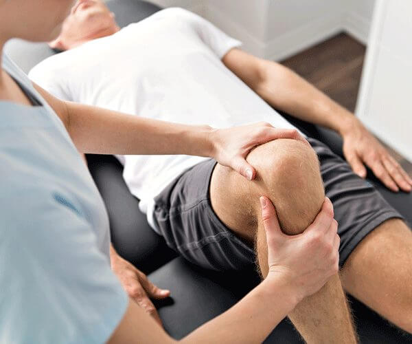 Evaluating knee pain of a patient
